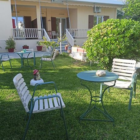 Finikas Rooms Agia Marina  Zewnętrze zdjęcie
