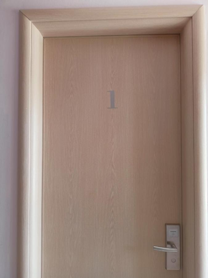 Finikas Rooms Agia Marina  Pokój zdjęcie