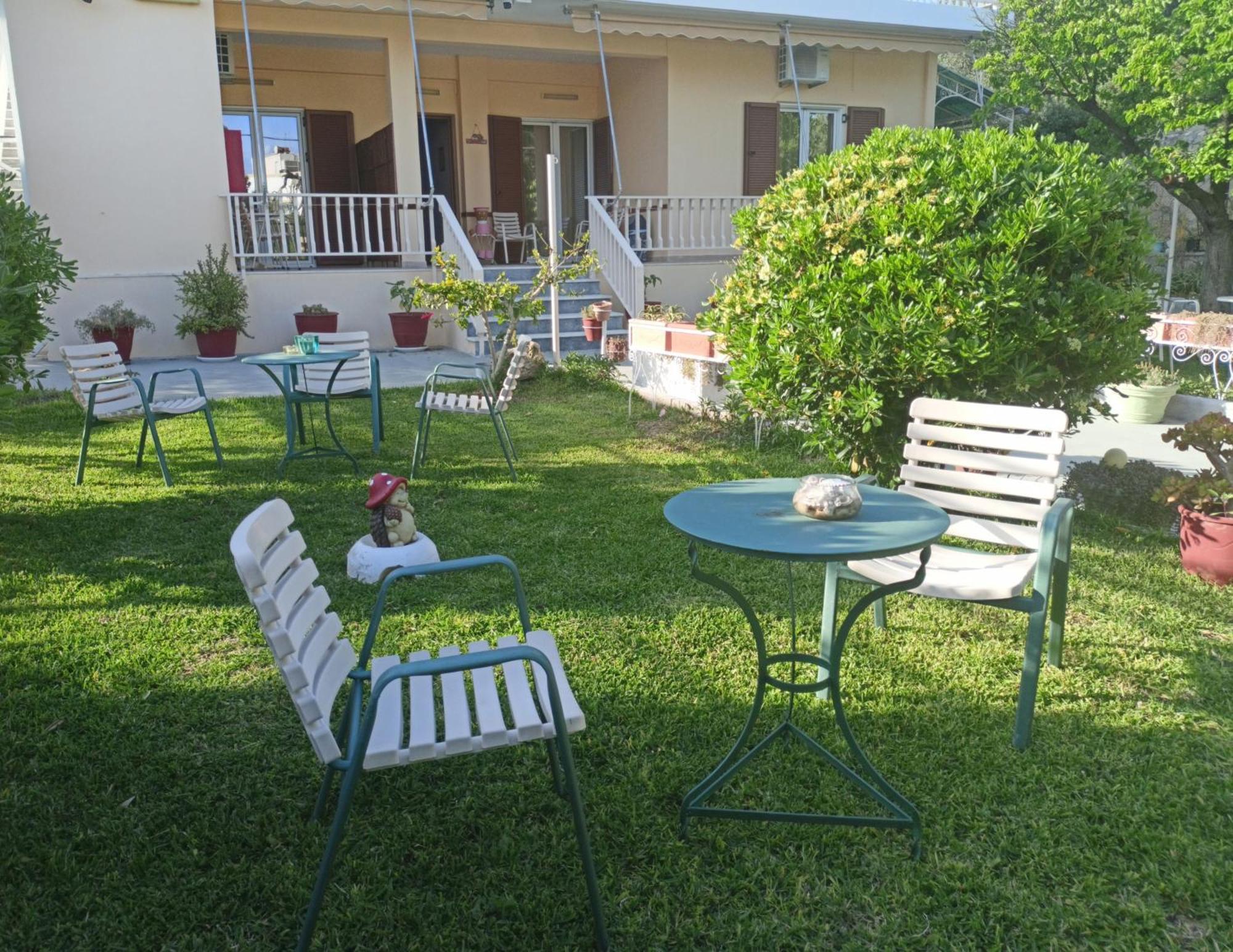 Finikas Rooms Agia Marina  Zewnętrze zdjęcie