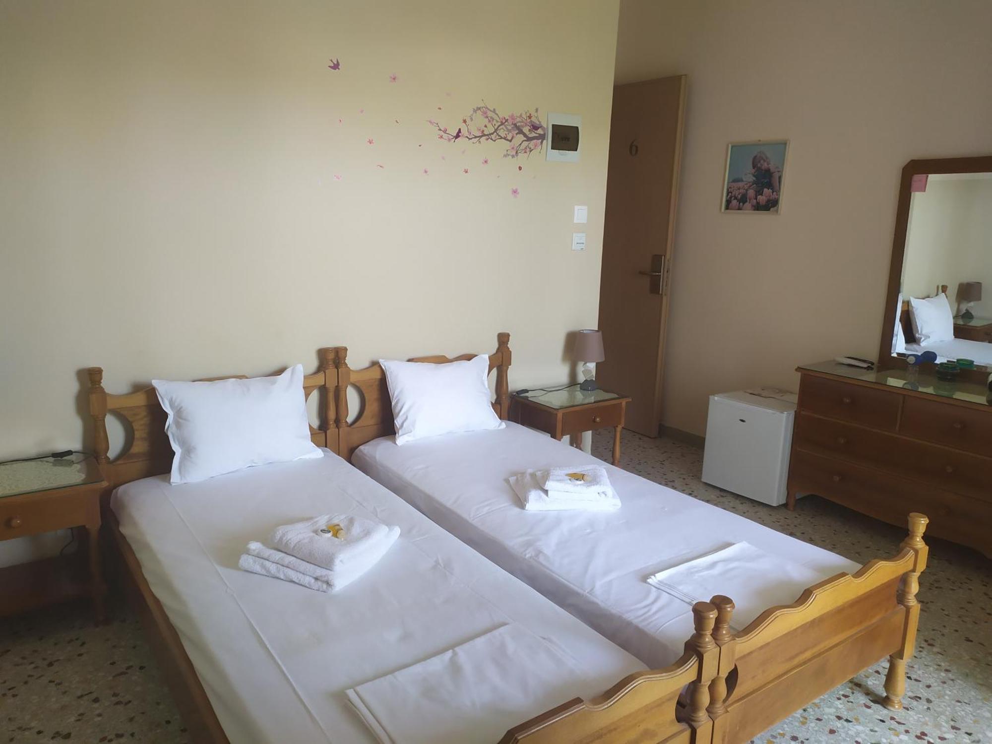 Finikas Rooms Agia Marina  Pokój zdjęcie